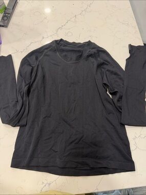 Women's Black Long Sleeve Thermal Tee - Unbranded